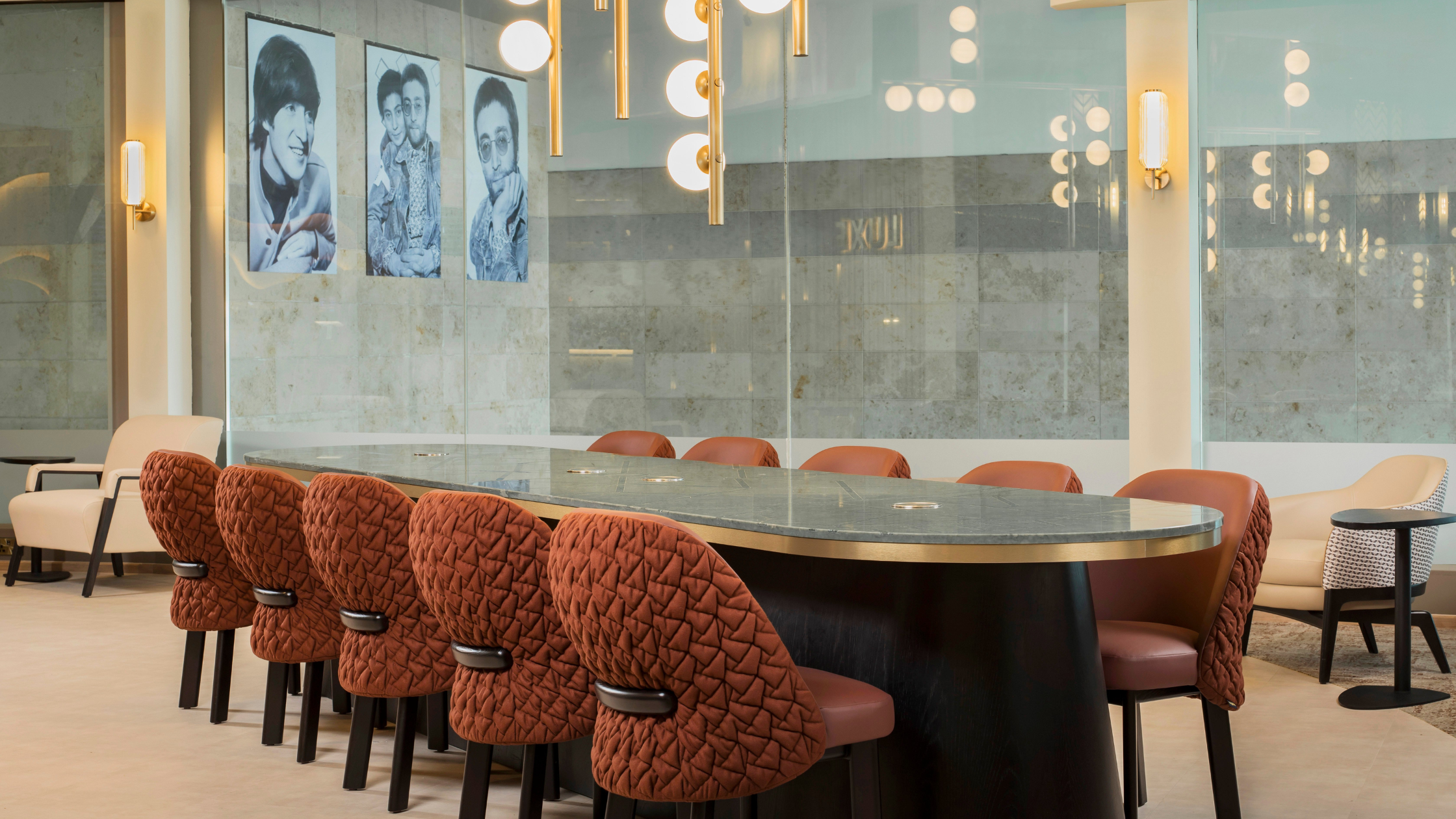 Cintura Dining chair